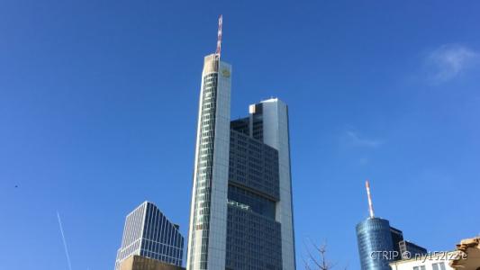 Commerzbank Tower attraction reviews - Commerzbank Tower tickets -  Commerzbank Tower discounts - Commerzbank Tower transportation, address,  opening hours - attractions, hotels, and food near Commerzbank Tower -  Trip.com