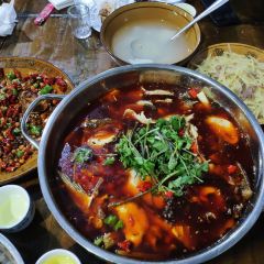 一品红烧鸭特色川菜(三岔湖店) User Photo