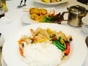 Mon's Thai Rarnaharn
