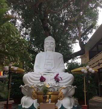 Phap Lam Pagoda