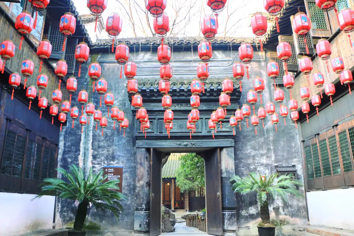 서원 주변 호텔