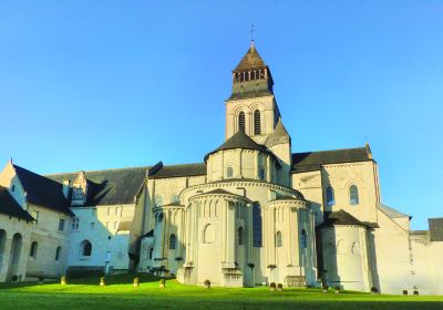퐁트브르 수도원