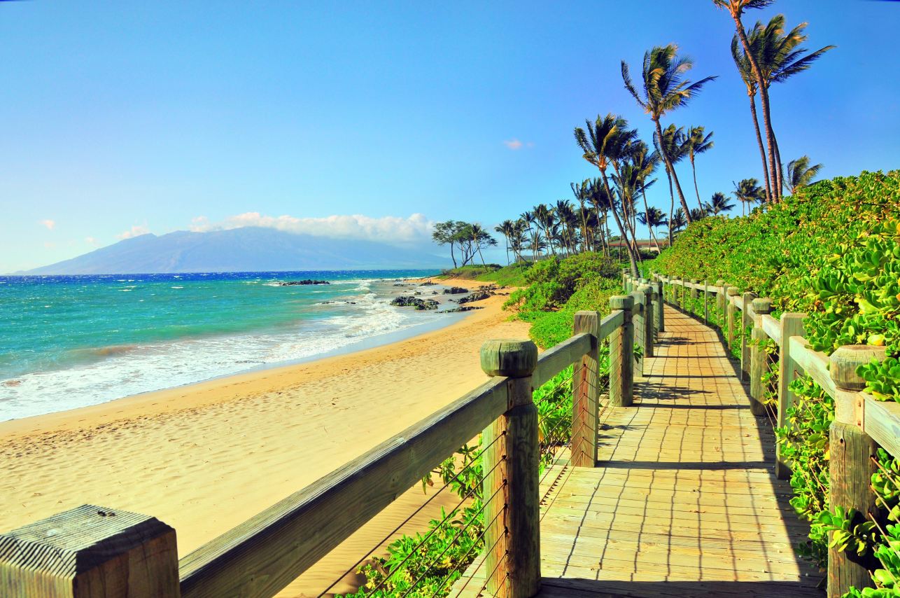 Compare 5 airports near Wailea