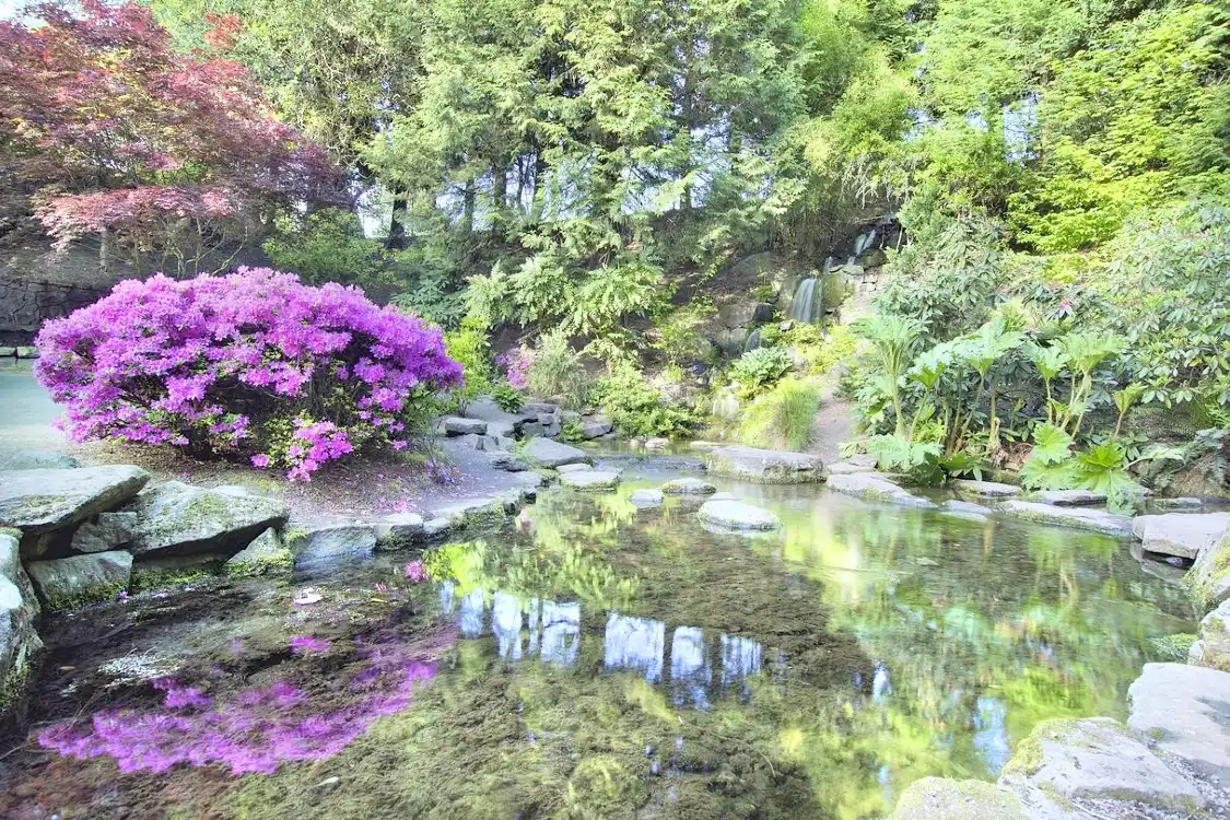 Hotel in zona Crystal Springs Rhododendron Garden