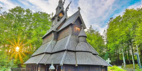 凡托特木板教堂