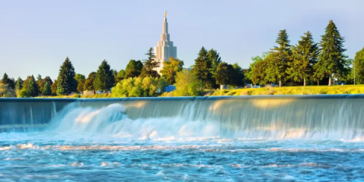 愛達荷人工瀑布