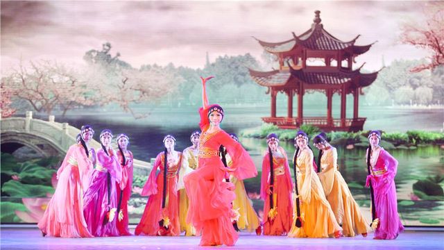 Qian Hui Da Song Performance | Kaifeng