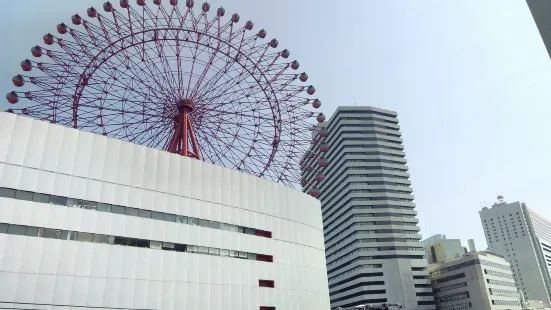 Hep Five Ferris wheel