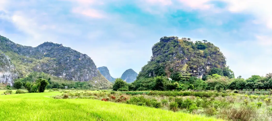 Hotels near Huangyandong Scenic Area