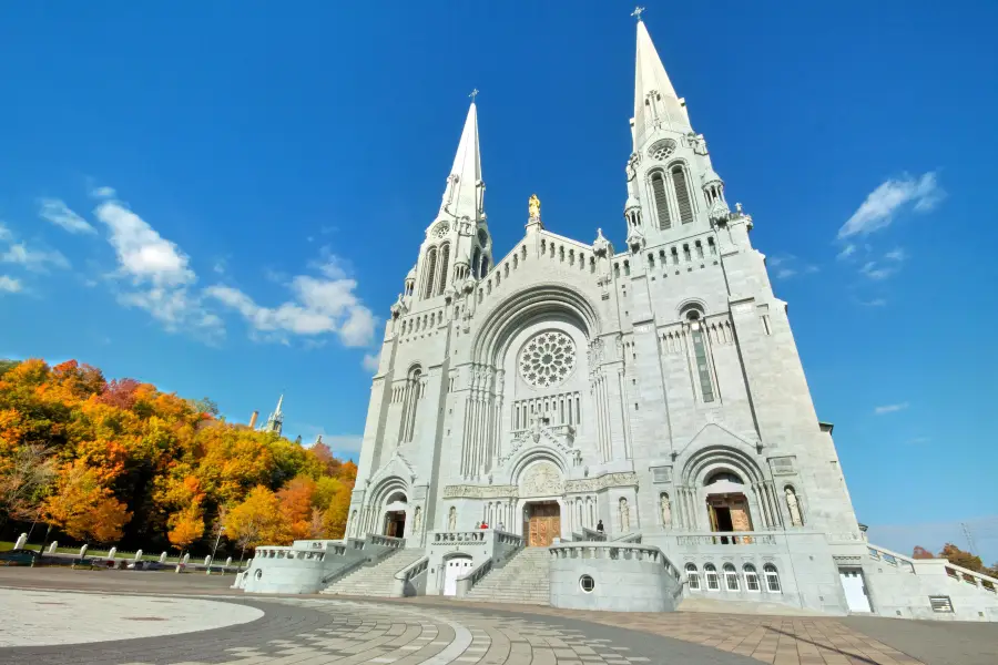Basilica of SainteAnnedeBeaupré Opening Hours, Reviews & Photos