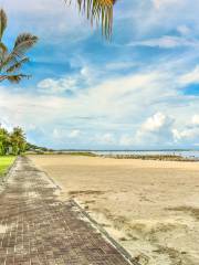 Kusamba Beach