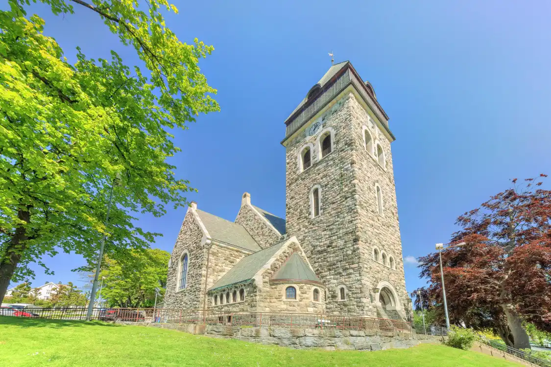 Các khách sạn gần Ålesund kirke