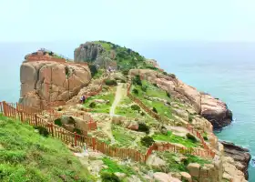 Dongya Cliff