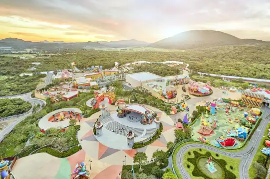 Hotels near Shinhwa Theme Park