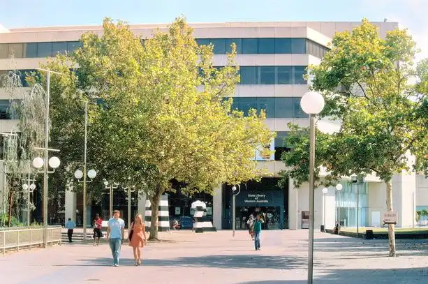 Hotels near State Library of Western Australia