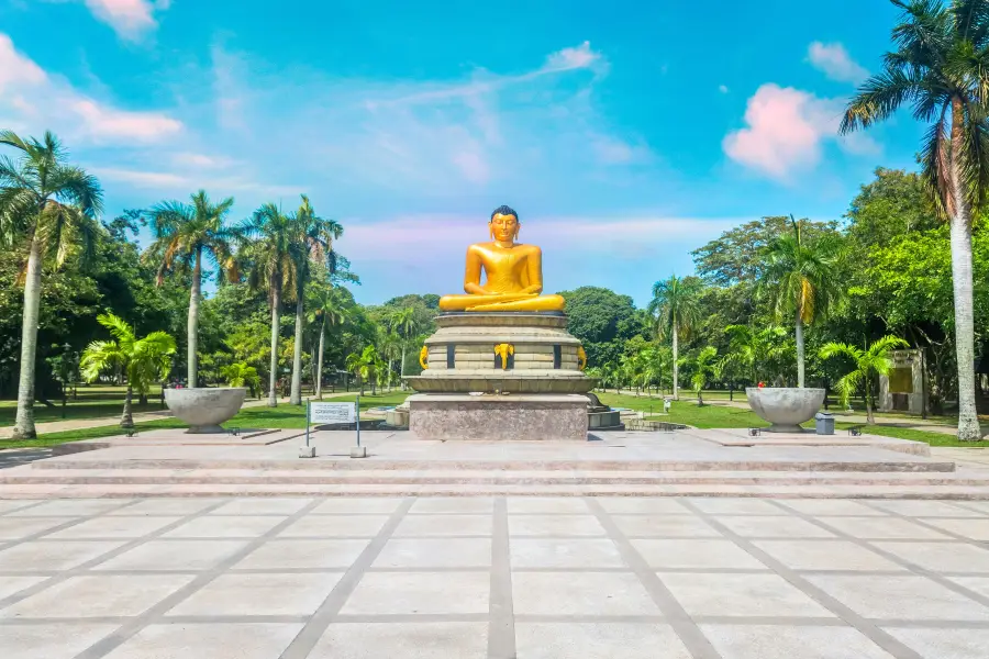 Viharamahadevi Park