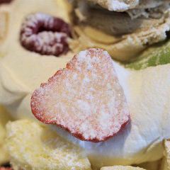 Pierre Precieuse Cakes and Cafe User Photo