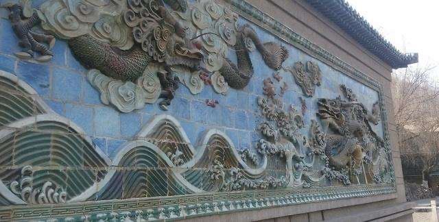 우취안산(오천산) 공원