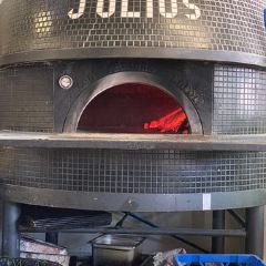 Julius Pizzeria User Photo