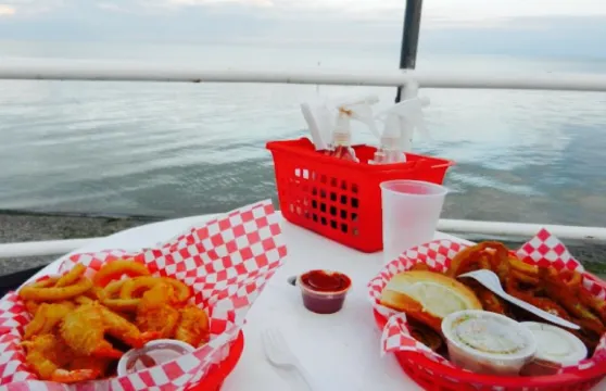 Hippo's at Mohawk Marina