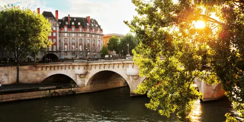 香榭麗舍大街+凱旋門+埃菲爾鐵塔+羅浮宮+塞納河一日遊