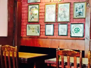 Blue Tomato pub & restaurant