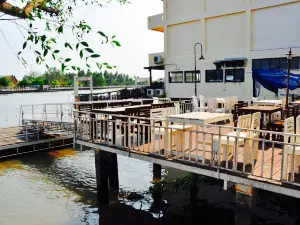 Chal Sam Rhand Restaurant