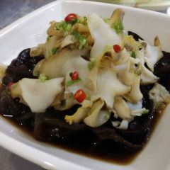 XIN HAI WEI User Photo