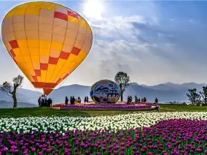 Liangdu Huahai Hot Spring Tourism and Holiday Resort