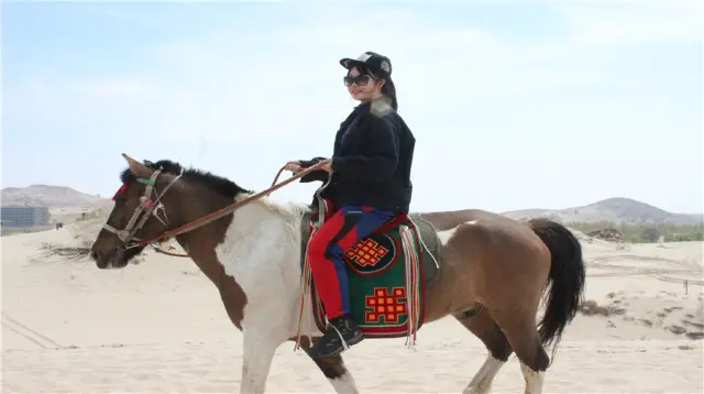 通遼騎馬