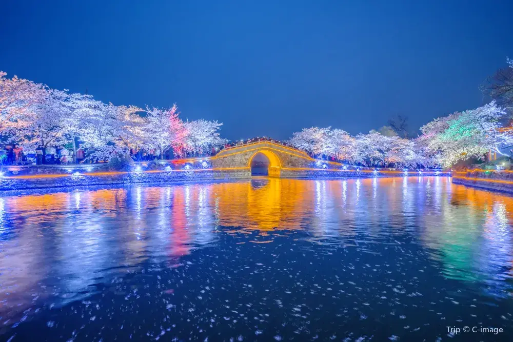 2_Tai Hu Yuantouzhu Scenic Spot