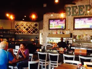Riverside Pizza & Pub