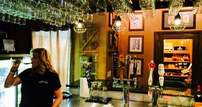 Hemingway's Beer and Wine Bar