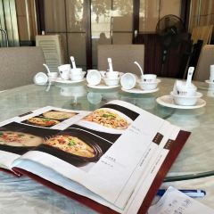 禾源灌汤包子(大王屯店) User Photo