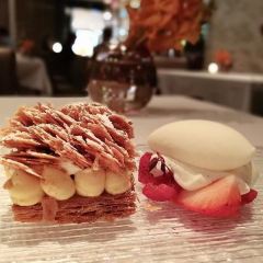 8½ Otto e Mezzo BOMBANA Macau User Photo