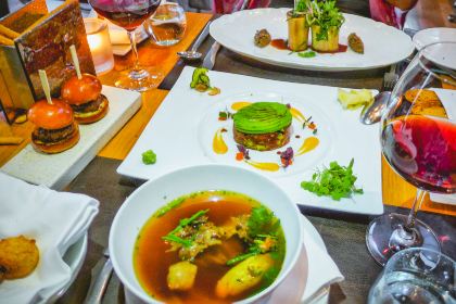 CUT by Wolfgang Puck