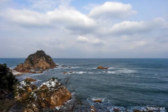 Osaka, Japan + Tottori Sand Dunes + Conan Town in Hokuei Town + White Rabbit Shrine + Uradomi Coast One-day Tour