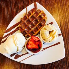 Max Brenner - Surfers Paradise User Photo