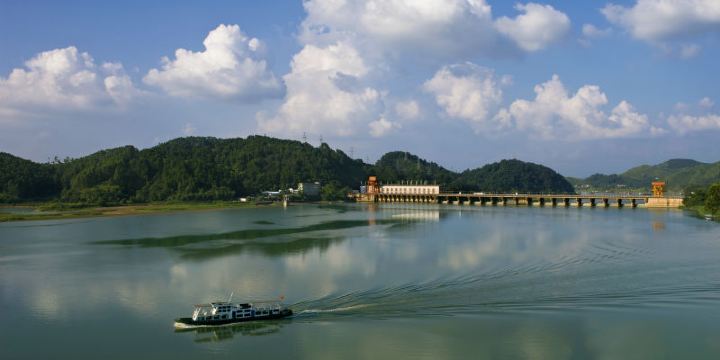 Xijin Lake