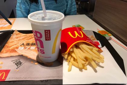 麦当劳(人民路万达店)