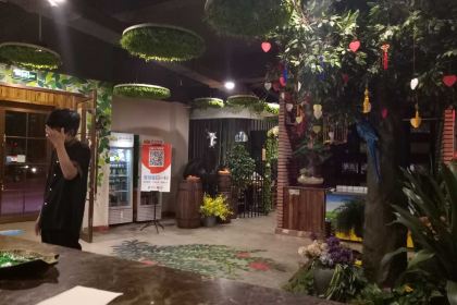 NA XI YU CUN LONG QUAN DIAN