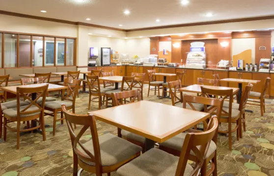 智選假日套房酒店大福克斯