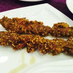 Yan Chun Lou User Photo