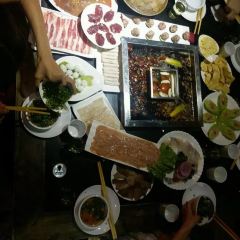 土巴碗火锅庭院(香飘飘店) User Photo