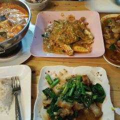 Pawat Somtum Seafood User Photo