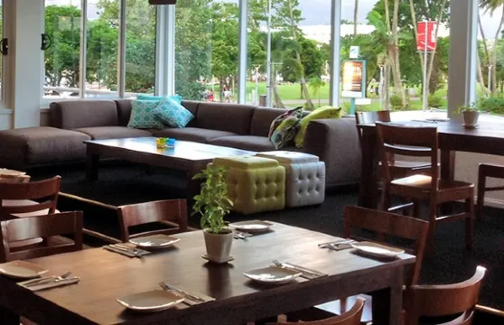 Yaya's Hellenic Kitchen & Bar