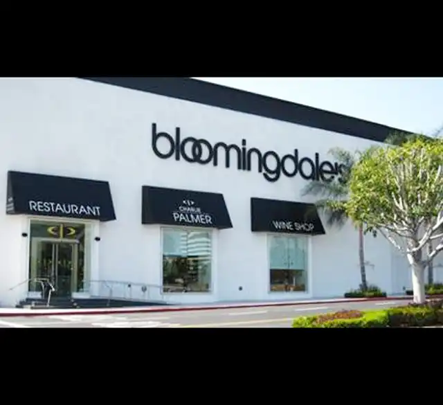 Hotels near Bloomingdales (South Coast Plaza)