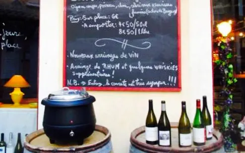 Le Vin Est Une Fete