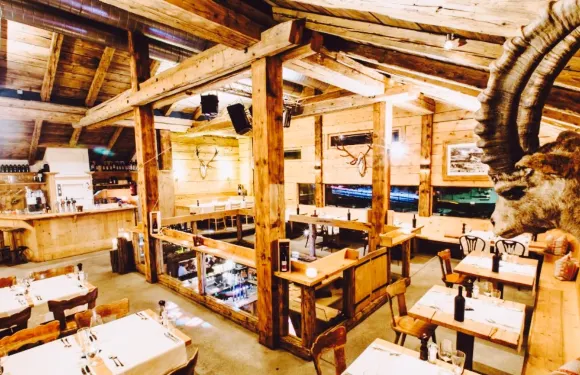 Obertor Apres-Ski Bar Grill