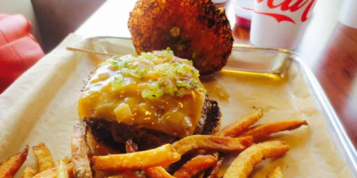 MOOYAH Burgers, Fries & Shakes